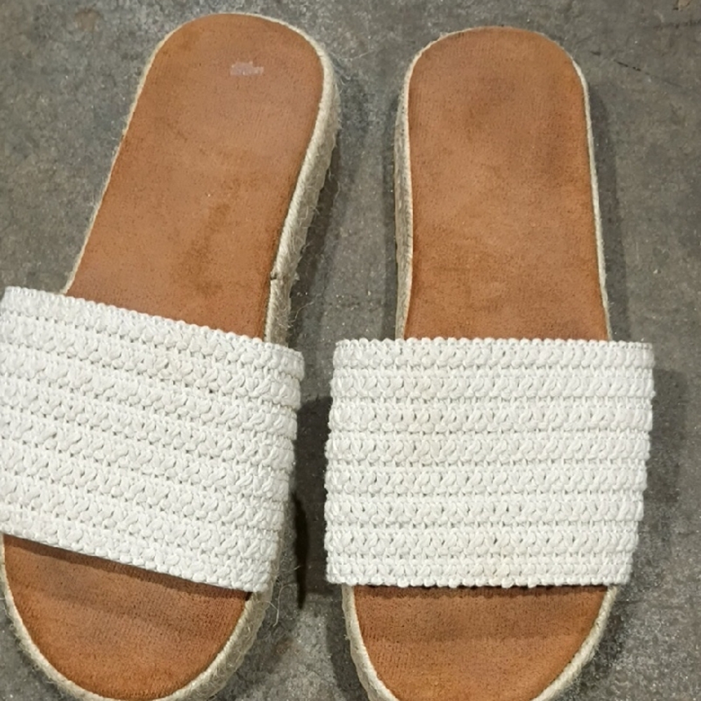 No. 6 Cream and Tan Slide Sandals